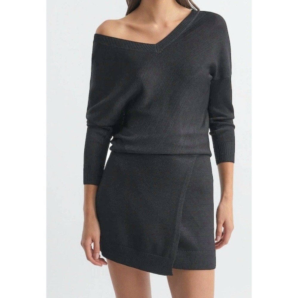 Reiss Black Knit‎ Off-Shoulder V-Neck Wrap Mini Dress Size M New With Tags